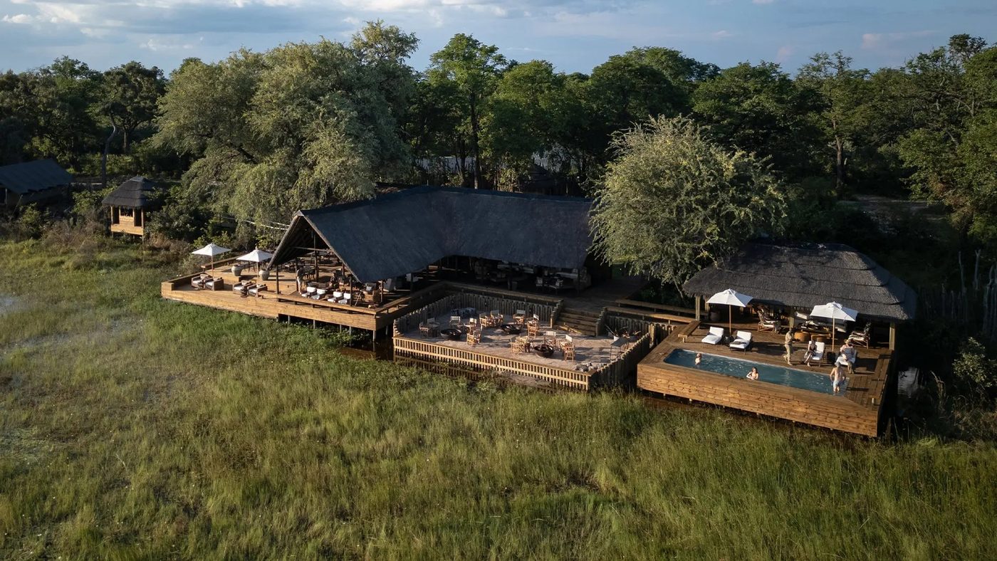 Sable Alley from the air: main deck, sunken fire pit and pool on the floodplain